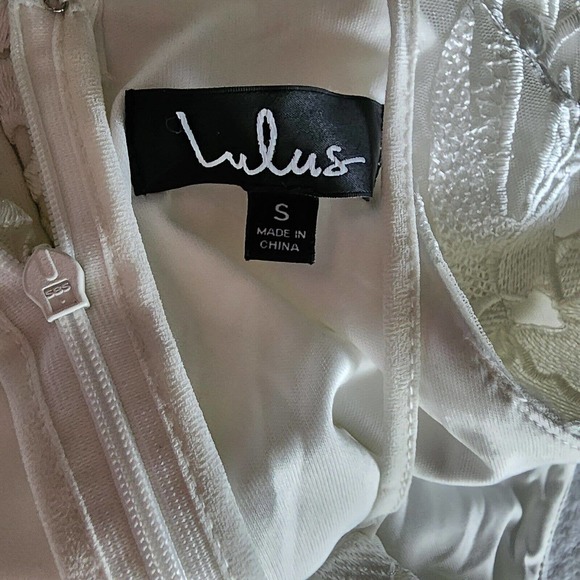 Lulus Small In the Moment White Embroidered Dress Lace V Neck Sleeveless Mini - Picture 12 of 14